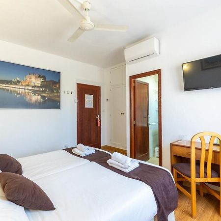 Hostal Doris - Adults Only Colonia de Sant Jordi Luaran gambar