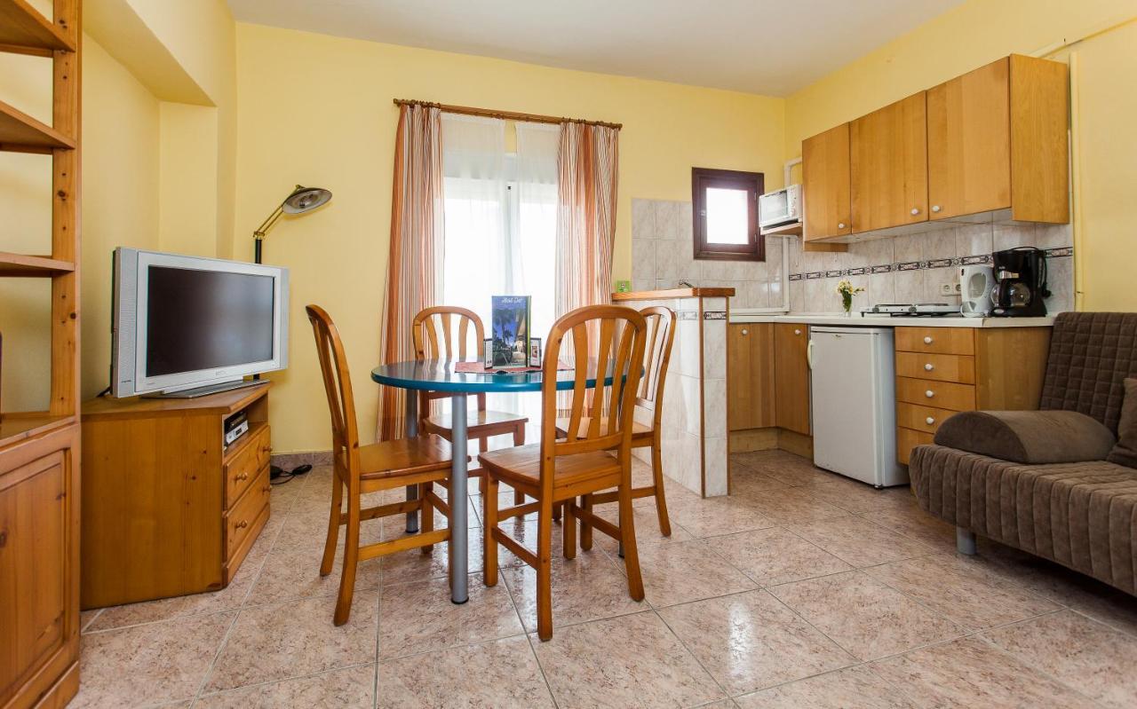 Hostal Doris - Adults Only Colonia de Sant Jordi Luaran gambar