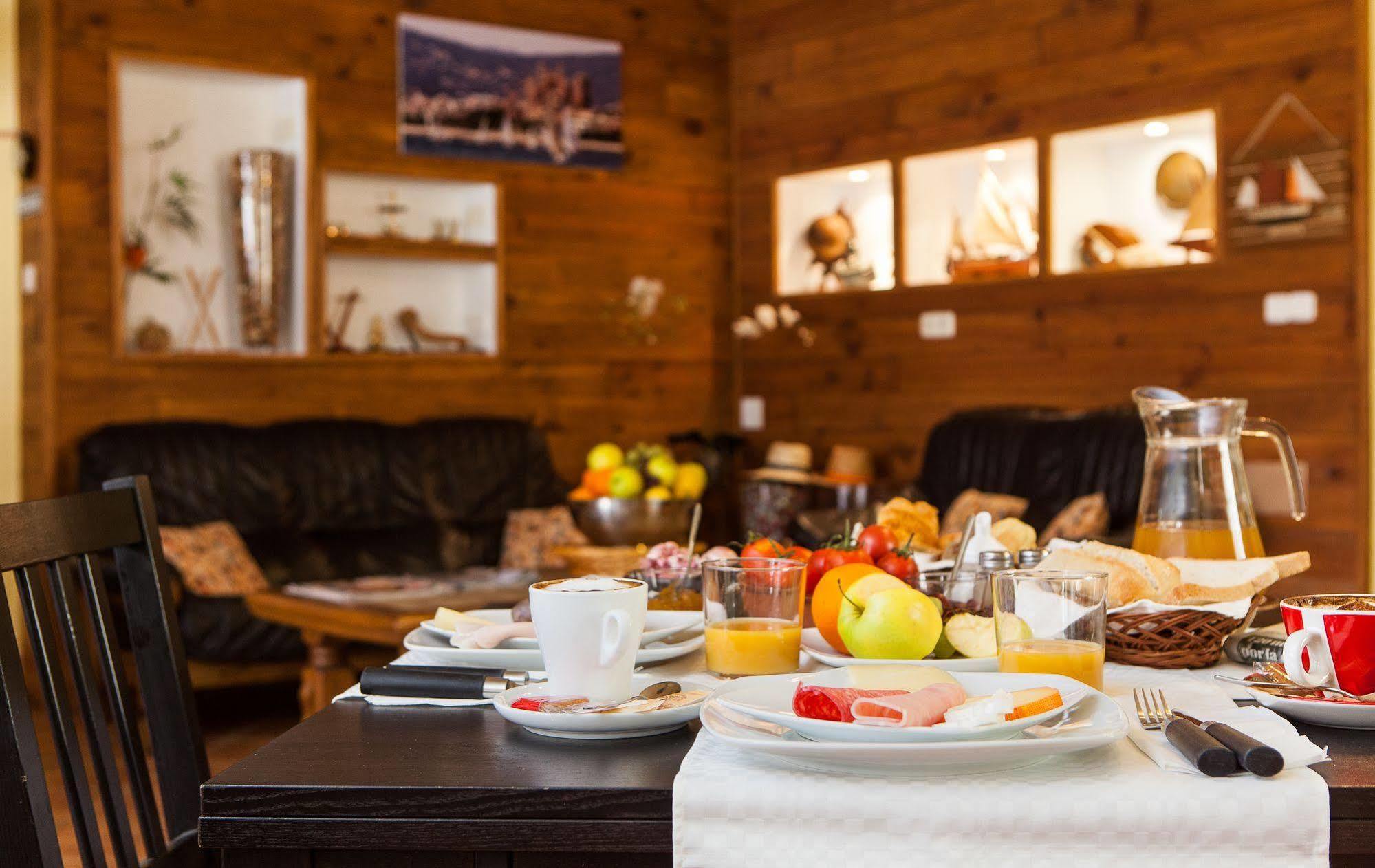 Hostal Doris - Adults Only Colonia de Sant Jordi Luaran gambar